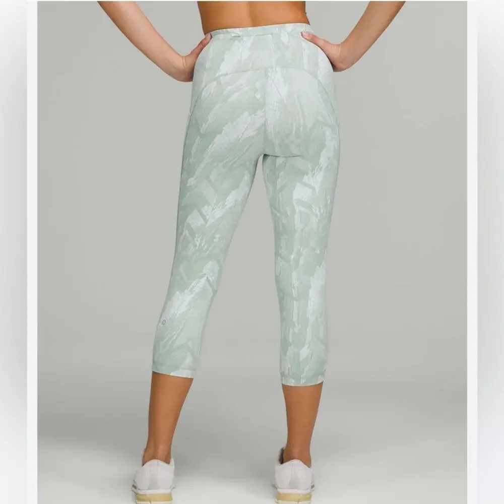 Lululemon Swift Speed Reverberated Chevron‎ Jacquard Crop Leggings 4